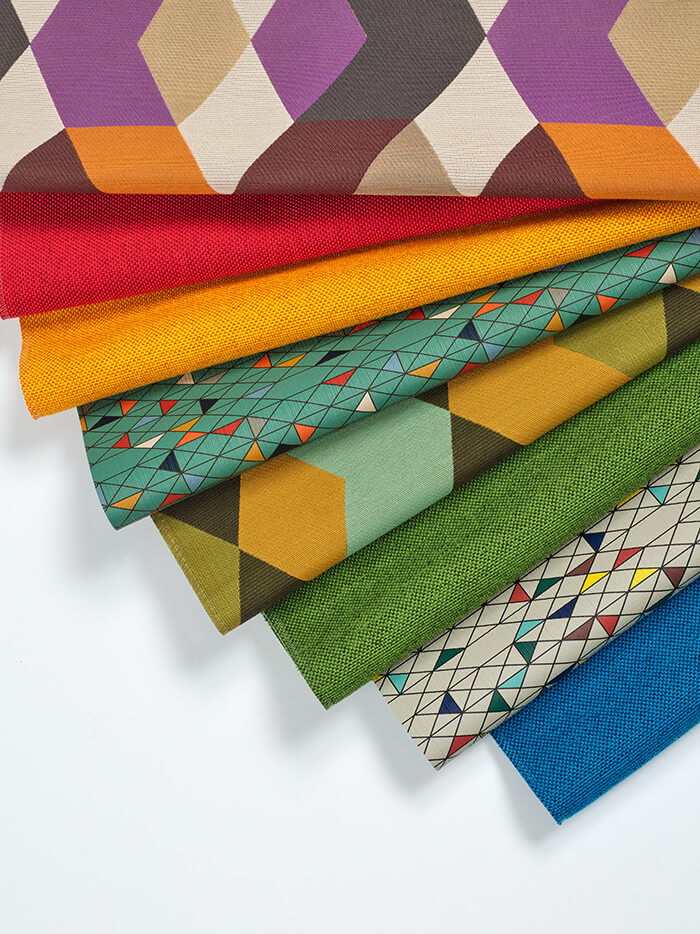 Какие ткани используются для рулонных штор?