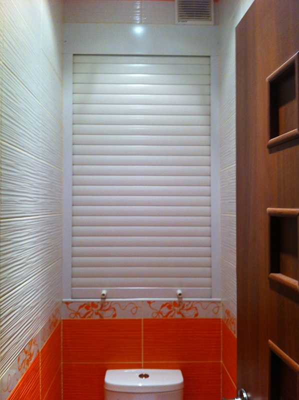 Установка рольставней в туалете своими руками